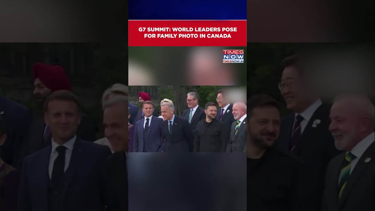 PM Modi Takes Centerstage At G7 Leaders Summit Family Photo In Canada | Watch Video #shorts