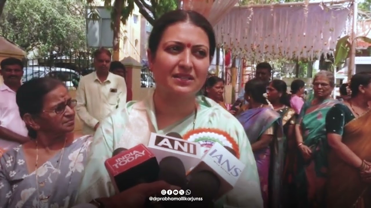 ಕೇಂದ್ರ ಸರ್ಕಾರ ಎಲ್ ಪಿಜಿ ಸಿಲಿಂಡರ್ ಏರಿಕೆ ಮಾಡಿರುವುದು ಖಂಡನೀಯ.ಈ ವಿಚಾರದ ಬಗ್ಗೆ ಮಾಧ್ಯಮಗಳೊಂದಿಗೆ ಮಾತನಾಡಲಾಯಿತು..