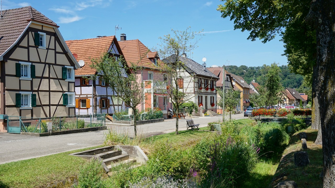 We stroll through Hirtzbach in Alsace