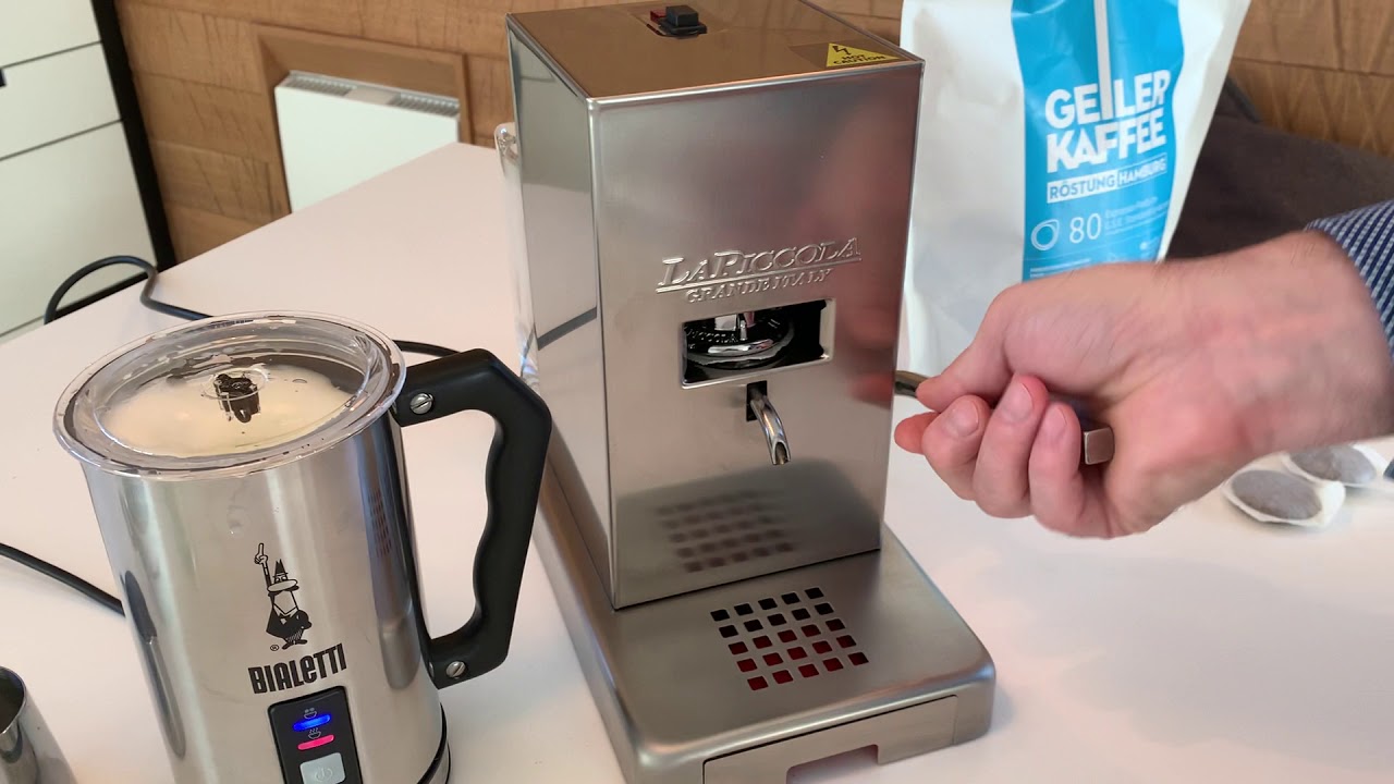 Elektrischer Milchaufschäumer von Bialetti und La Piccola Piccola ESE Padmaschine - das Traumpaar!
