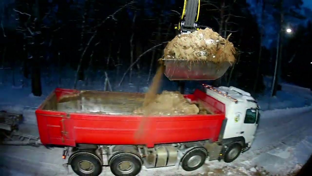 Lastaus ja samalla pohjaa auki