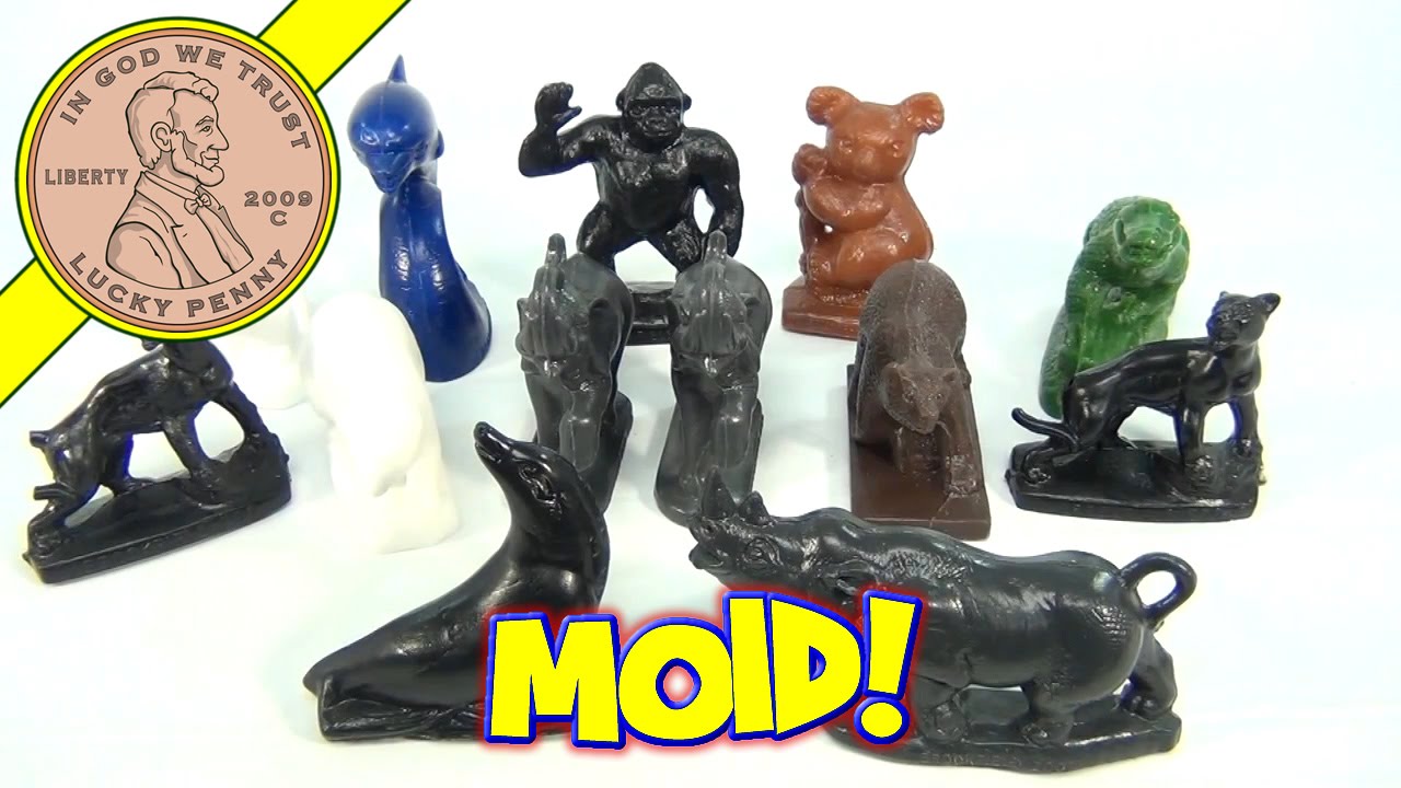 Mold-A-Rama Collection (Intro Video) - Plastic Figurines - Brookfield Zoo