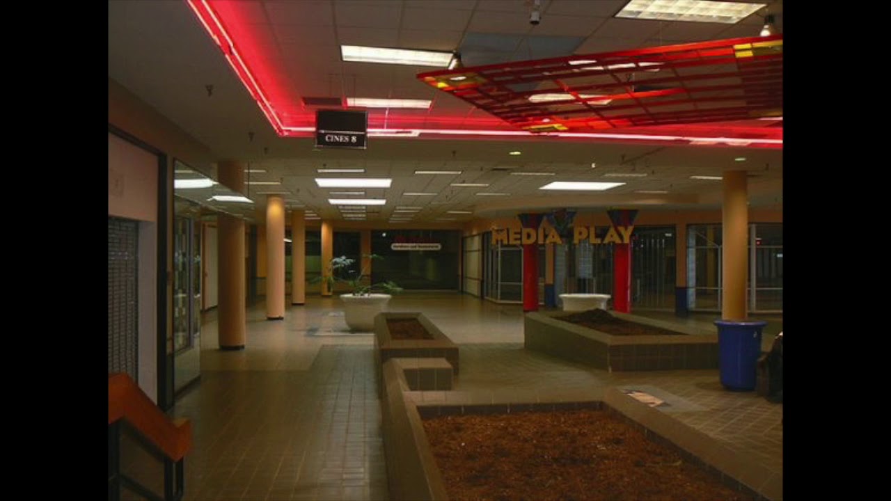 Karma Chameleon - Culture Club but it's playing in an empty mall (headphones recommended)