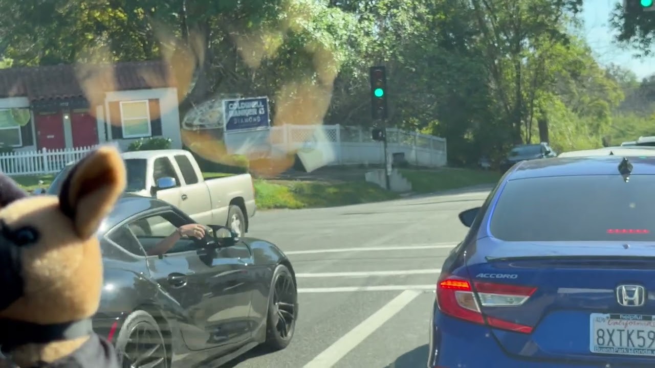 Por hacienda heights casi chocamos #lahabra #ytshorts #shorts #calle #ben #plums 