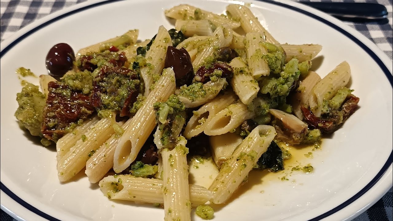 Pasta con broccolo siciliano (videoricetta n. 1341) - extended version