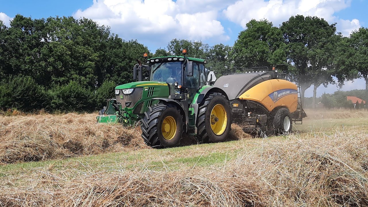 Balen persen | John Deere 6175R + New Holland | Pressing bales | 2022