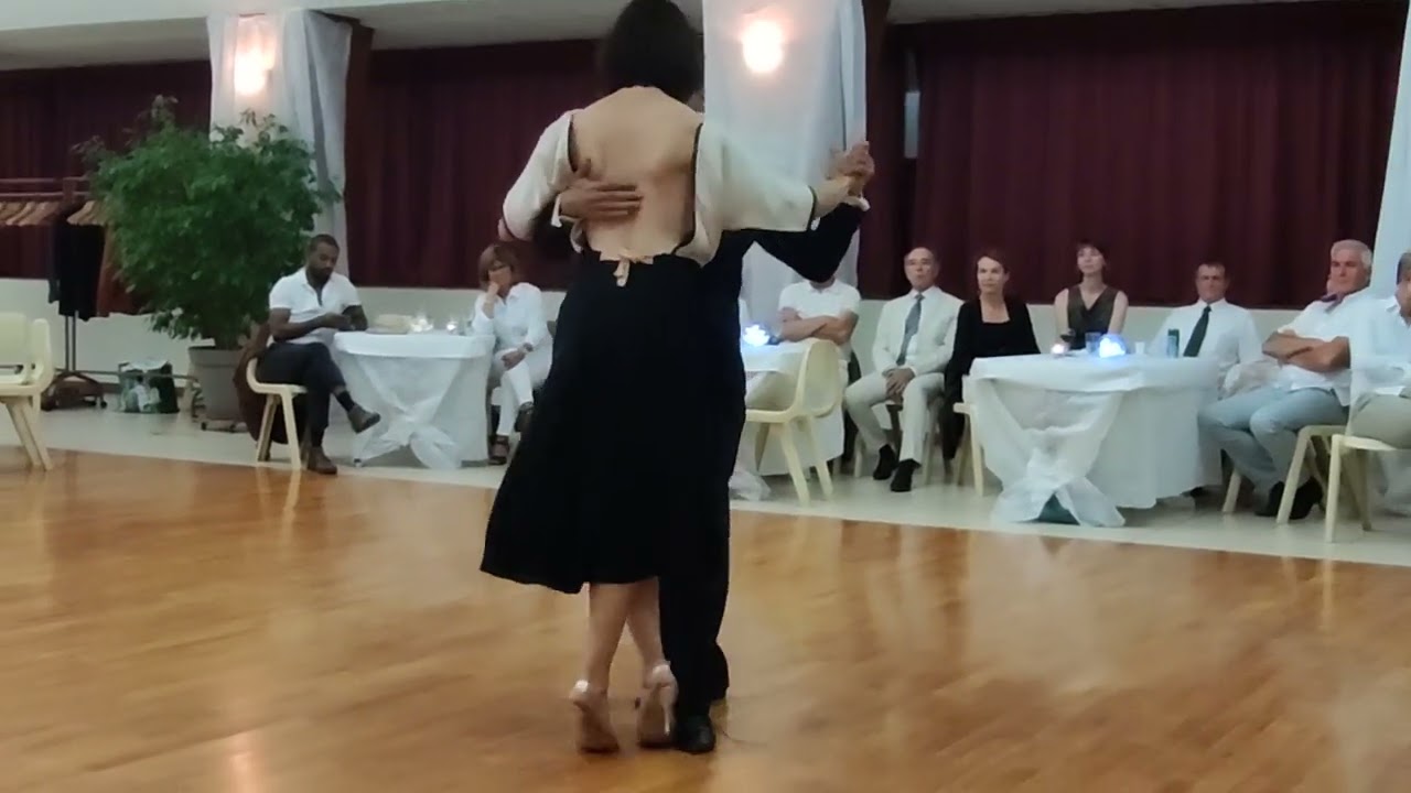 Amanda et Adrian COSTA - Milonga Blanche 25 juin 2022 - 3