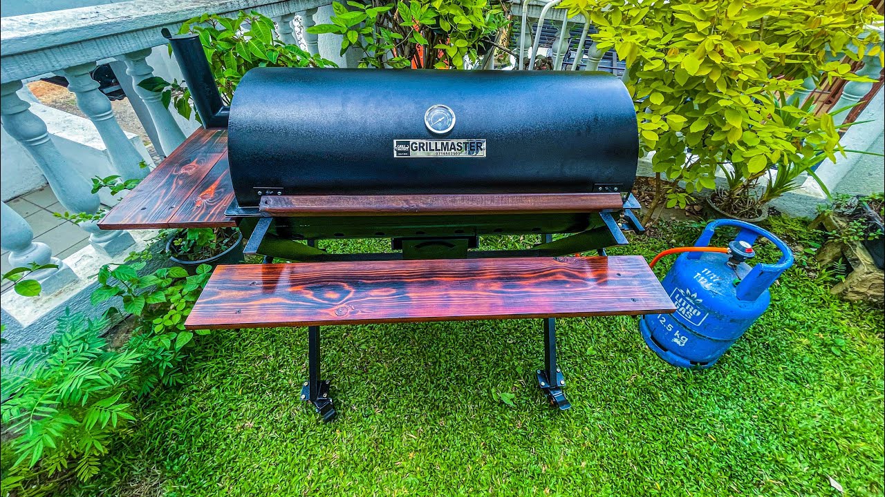 GRILLMASTER Large BBQ Grill