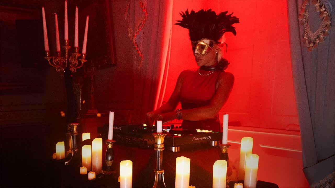 I Was Playing In The Most Exclusive Eyes Wide Shut Party - Baron (FR), Bedouin, Agoria, Yulia Niko