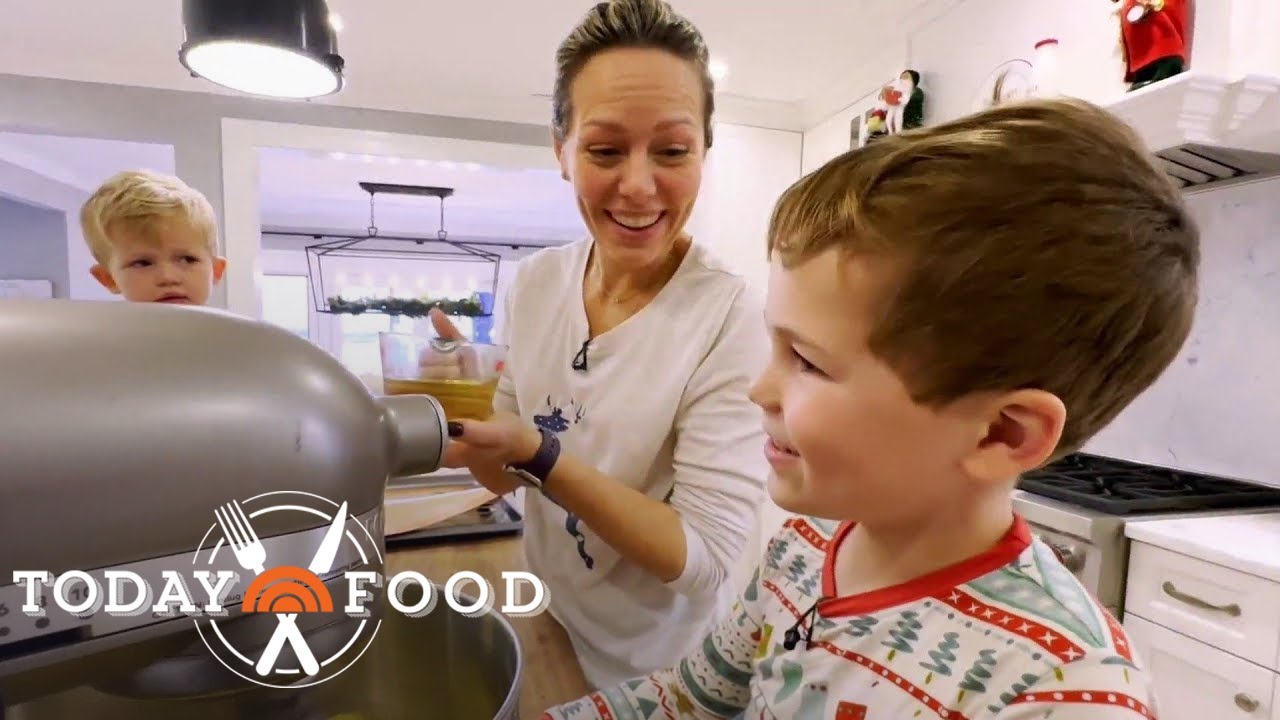 Dylan And Cal Make Christmas Cookies