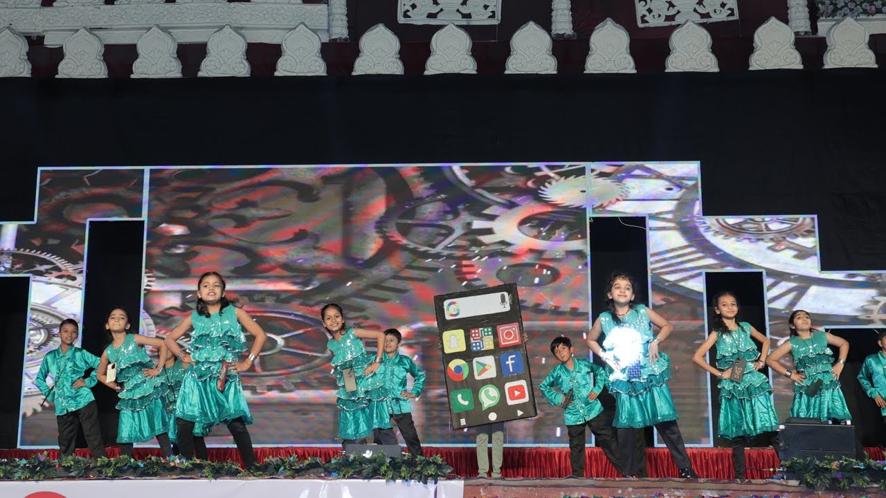 Mobile theme dance performance મણીબા વિદ્યા સંકુલ |