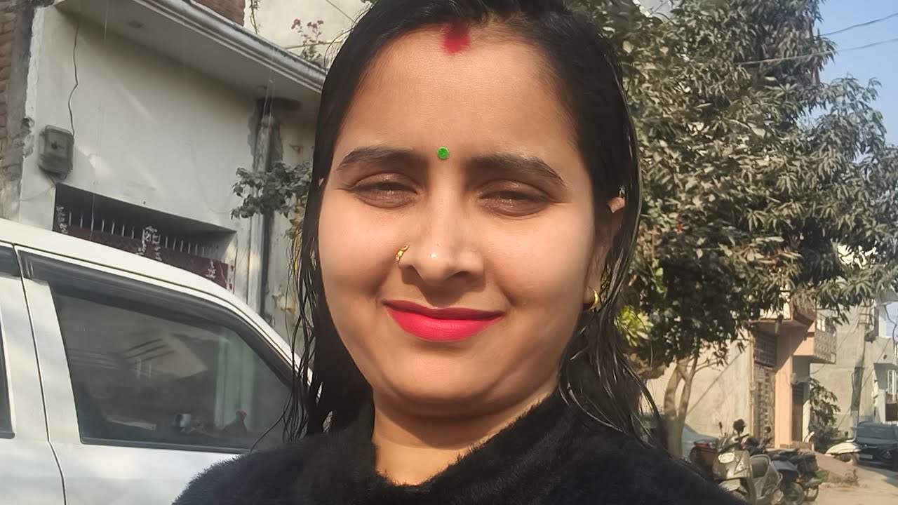 NeelamFamily Park jaate hue raste mein live