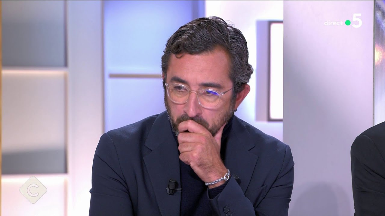 Meutre de Philippine : les OQTF reviennent dans le débat - C à vous - 25/09/2024