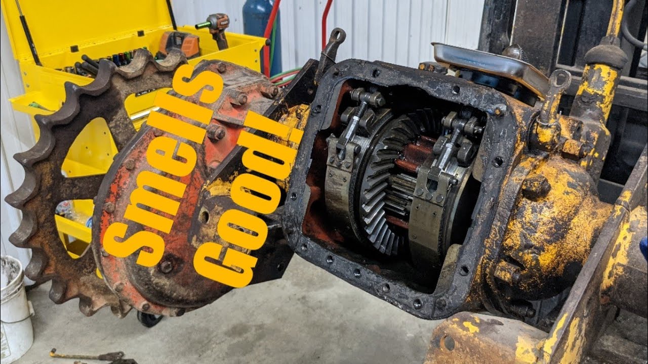 First Look In The Transmission Part 22 Case 310 Dozer Restoration Project