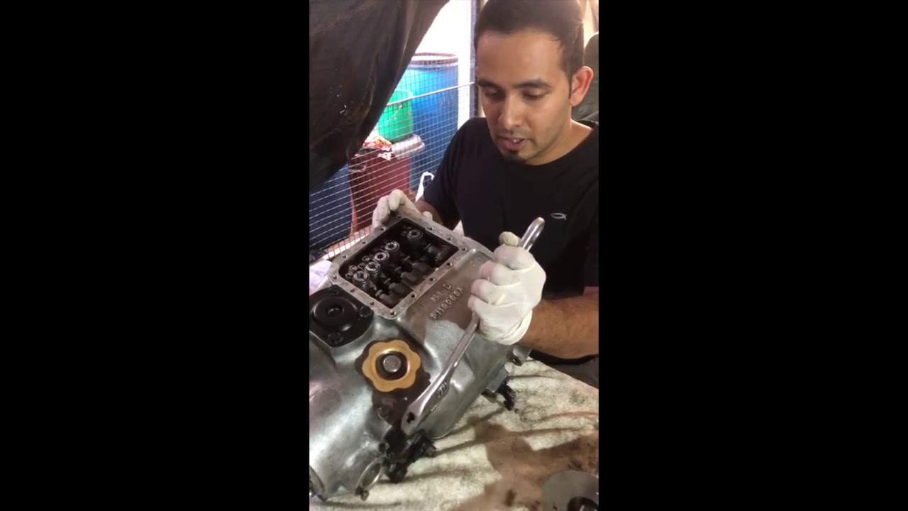 Daimler Gearbox explained by Chris