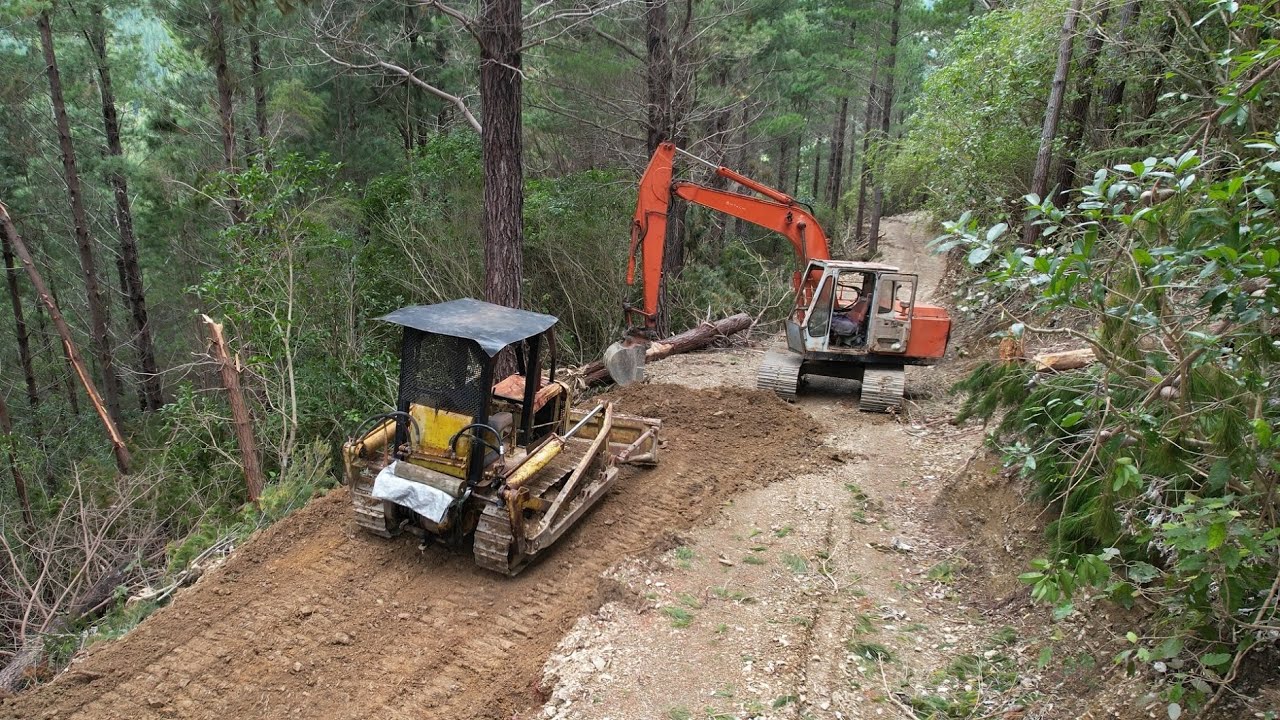 Rescued Digger & Dozer Build a new Road to my Off-Grid Mountain home