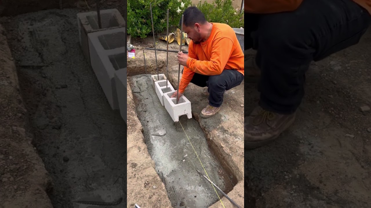 Como hacer barda de bloke/how to make concrete block wall
