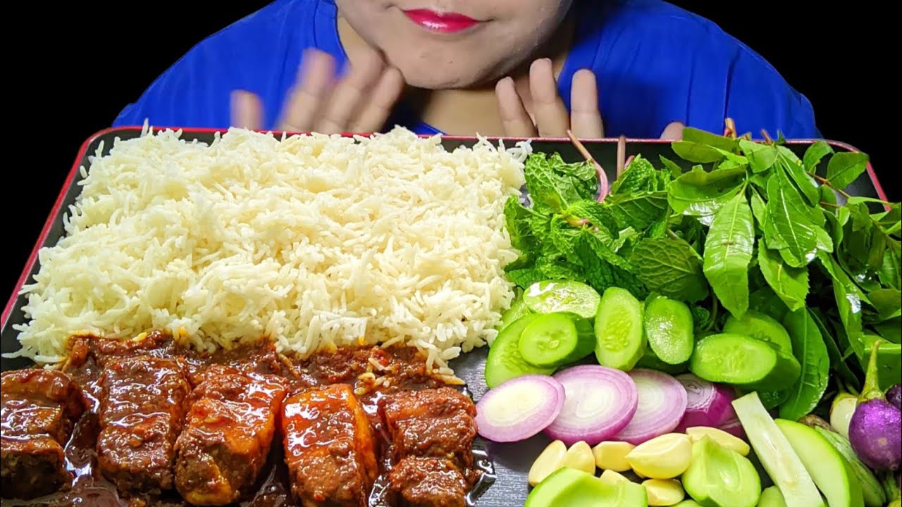 MUKBANG EATING / SPICY PORK BELLY CURRY WITH RICE