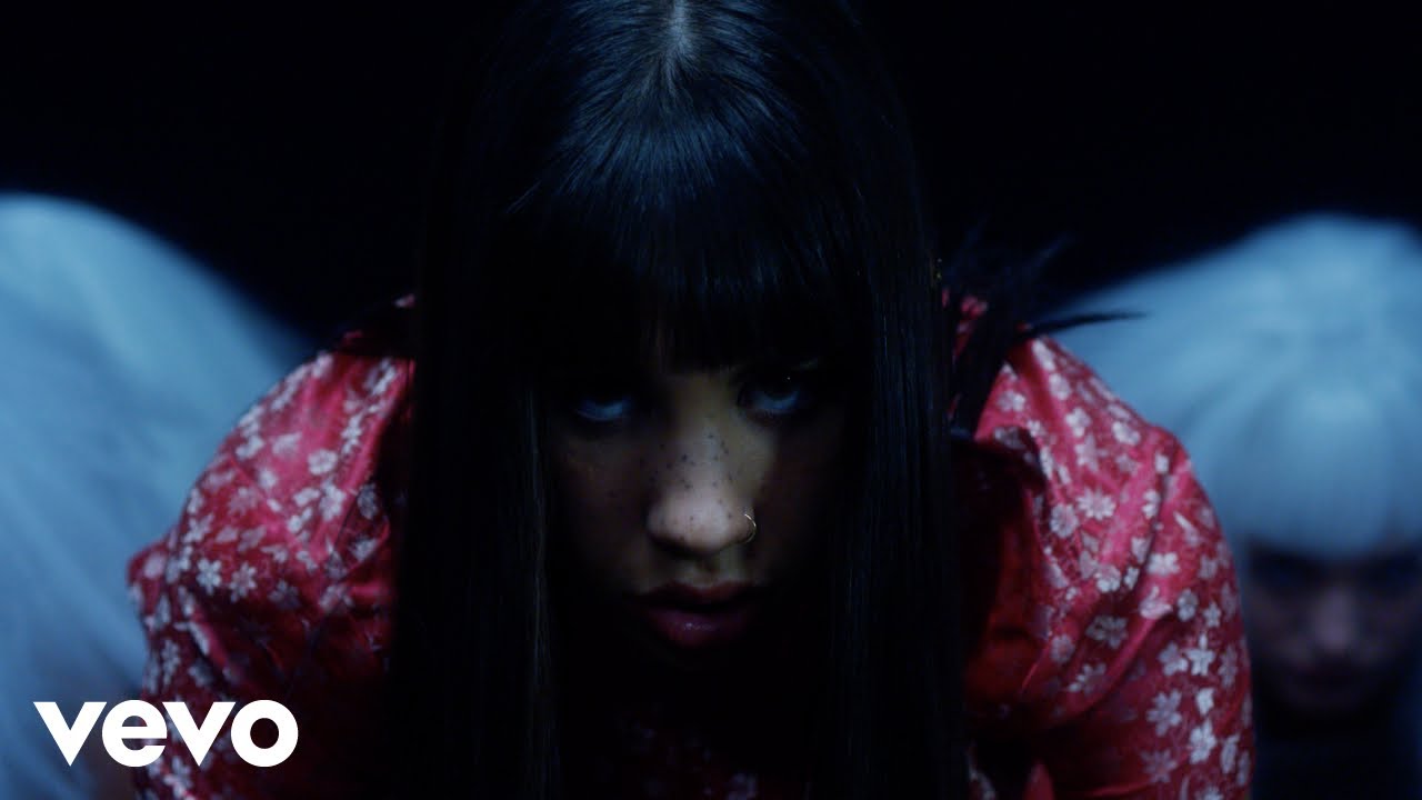 Naomi Wild - Howlin' (Official Video)