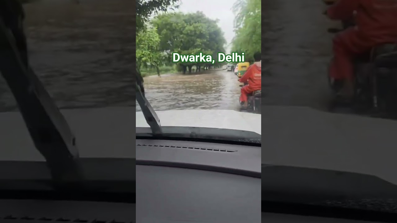 pani ki tanki bhar gyi hai #dwarka #waterlogging