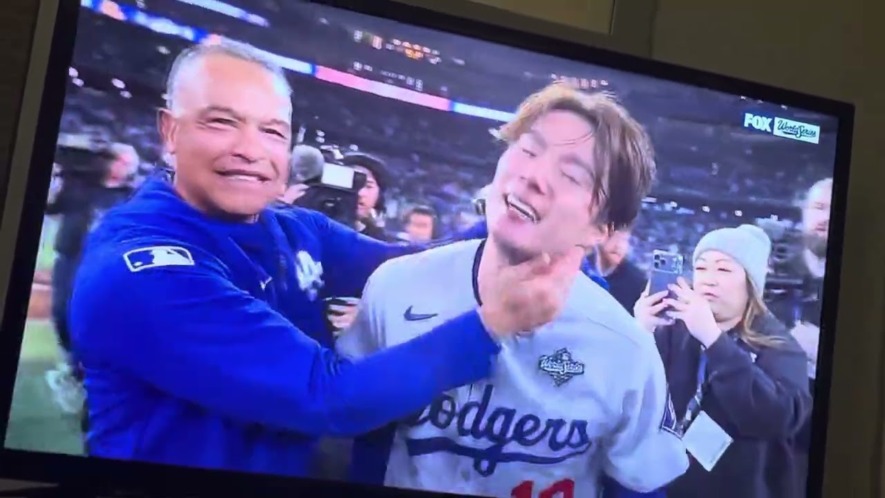 Dodgers Win World Series by Double Play! #Dodgers #Bluejays #WorldSeries