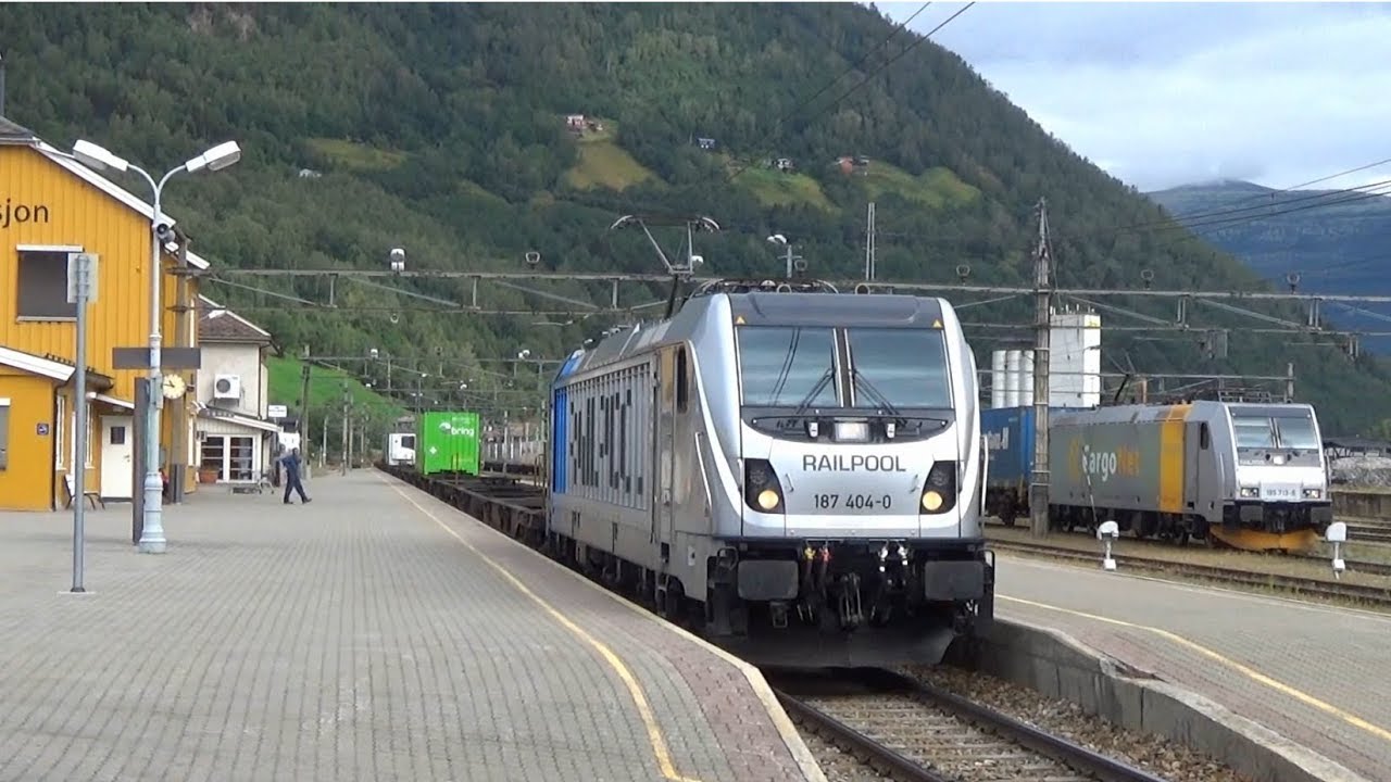 3 Freighttrains in Otta Norway Br187/Br185/Vossloh Euro 4000