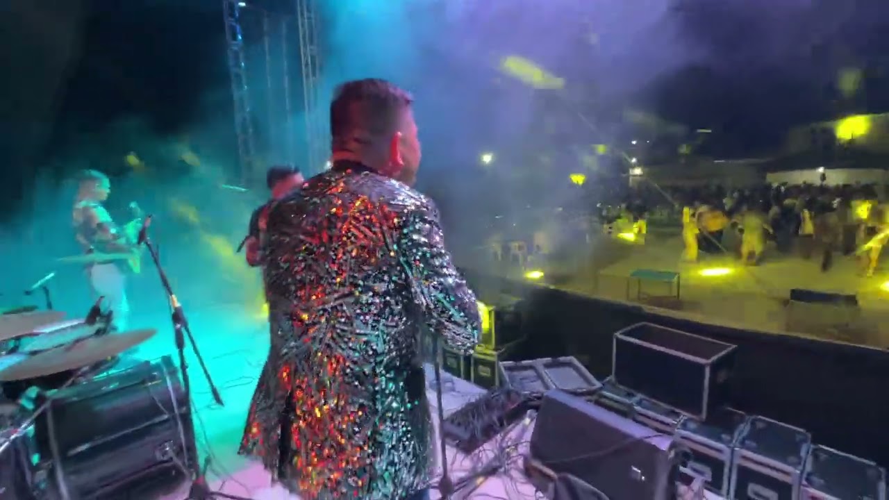 Popurrí Fiesta Costeña - Paul Loaeza y Su Calor Bandeño