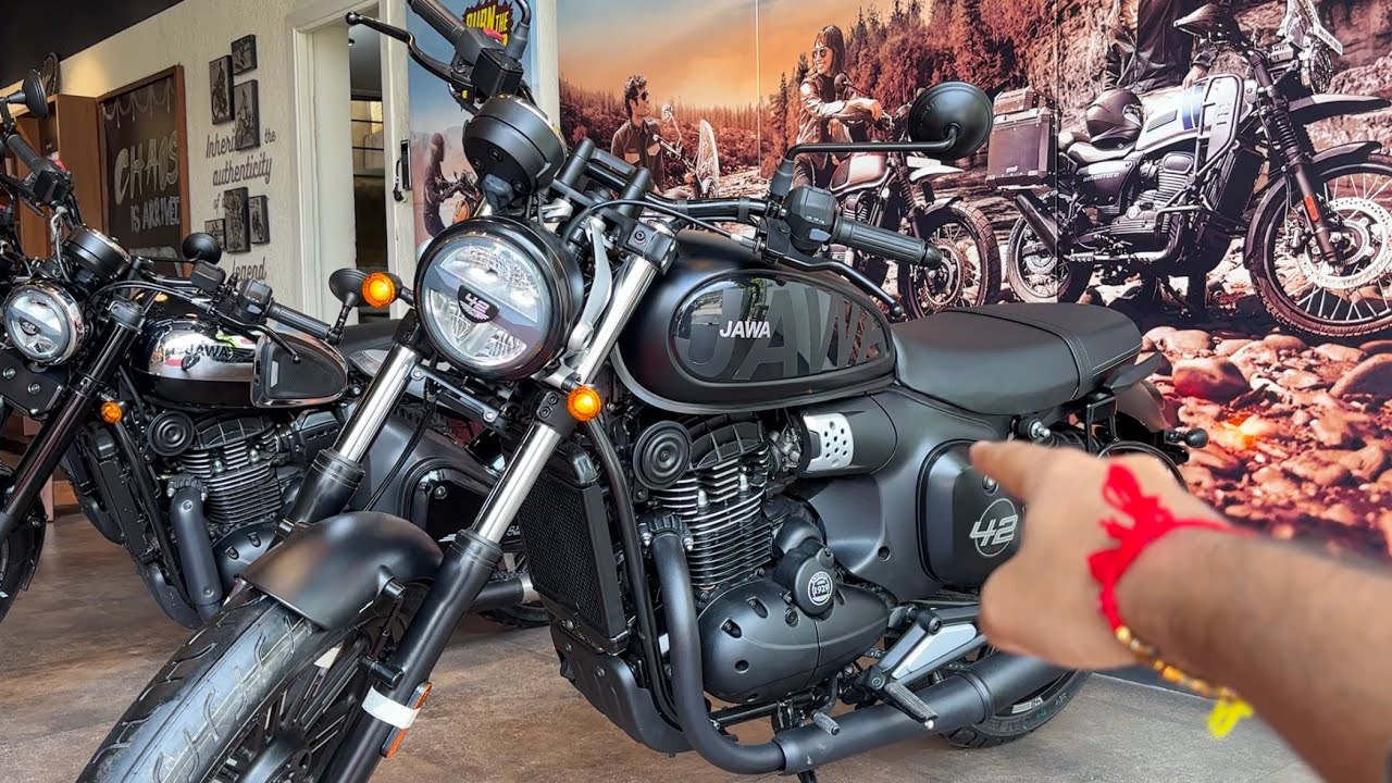 2025 All New Jawa 42 FJ Dark Edition Full Review