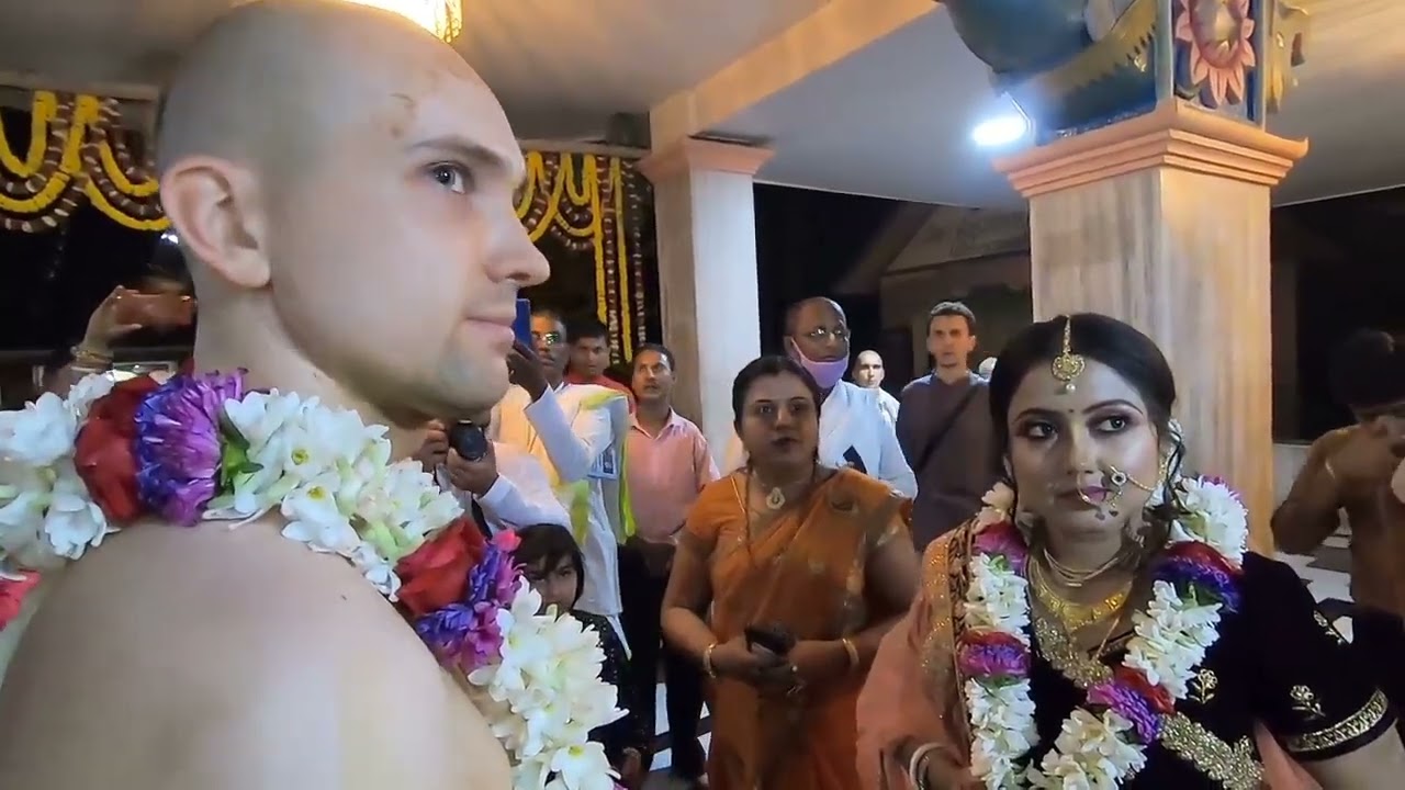 Vedic Wedding at Sri Mayapur Dham Suhrit Das & Sudhamukhi Radhika Dasi