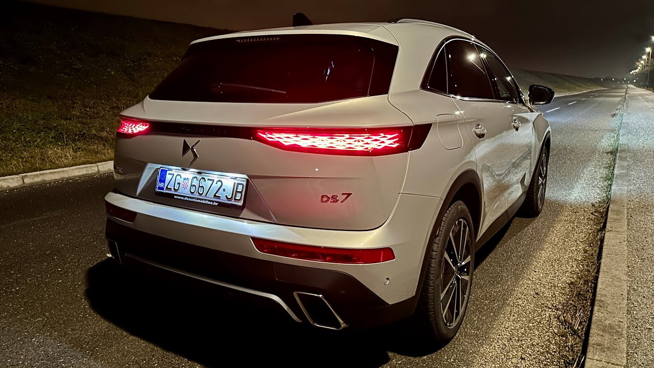 DS 7 2023 Facelift at NIGHT - exterior & interior (CRAZY LED lights, screen colors)