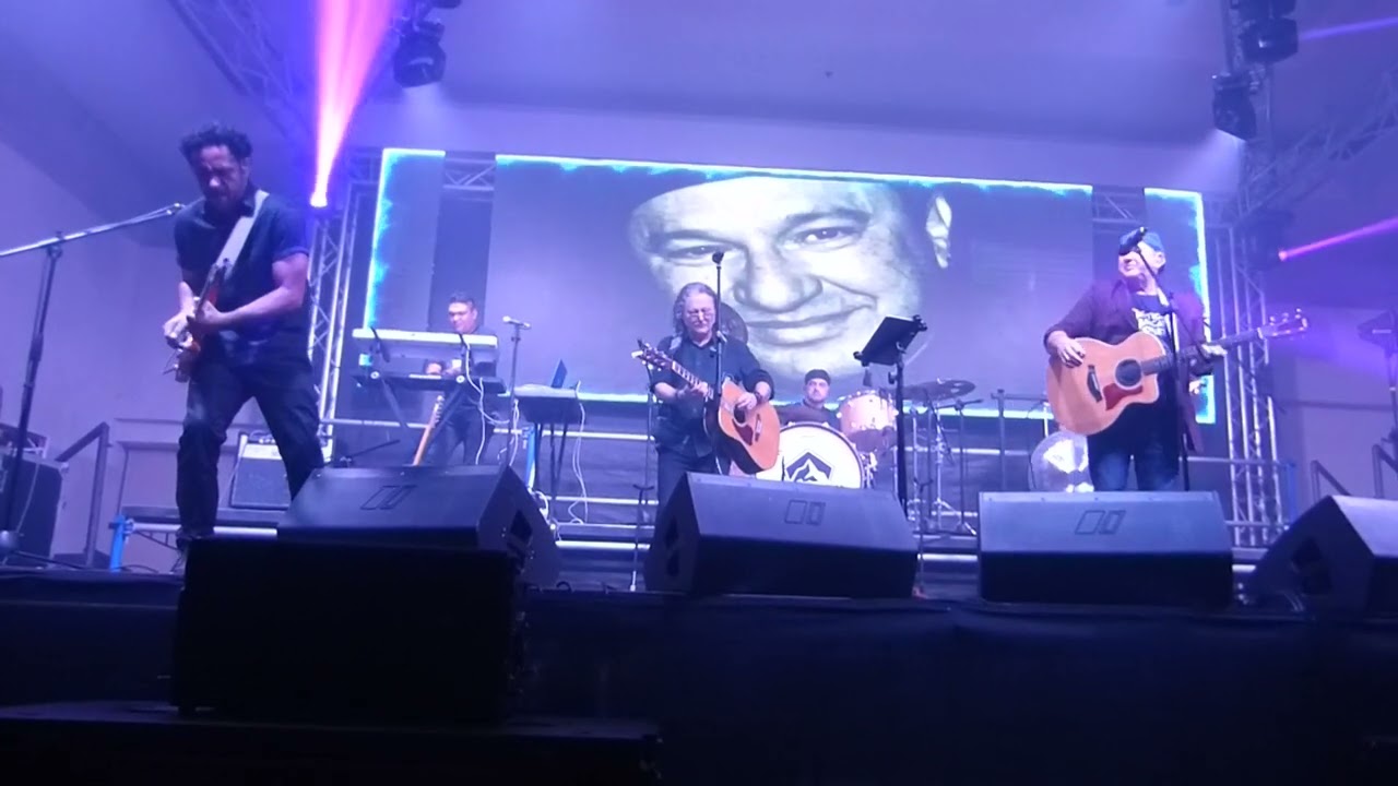 Tempagono - No te Alejes/Aguanta Corazón/Tengo Edad (Cover Poster/Pentágono/Témpano - En Vivo)