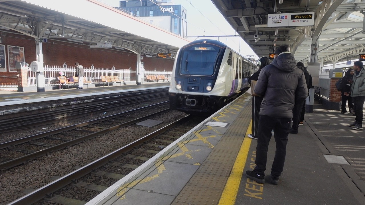 Elizabeth Line Compilation