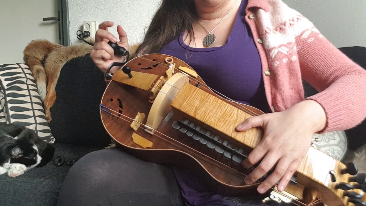 Game of Thrones on a hurdy gurdy or something