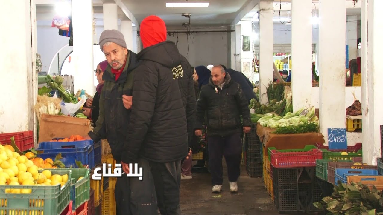 أسعار لاتخطر على البال في القلالين لكن الاقبال مفقود والشاري مش موجود والخضار يبيع براس المال؟!!