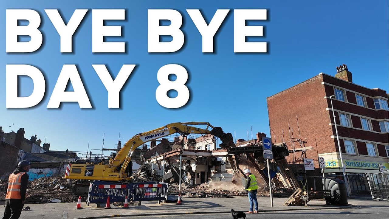 the LAST of DEMOLITION.Bye Bye Hartes Christmas store Blackpool day 8