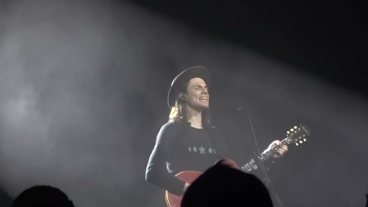 James Bay - Scars / Can't Help Falling in Love (Live)