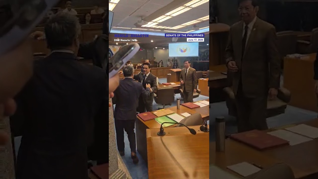 Joel Villanueva arrives at Senate plenary for special session