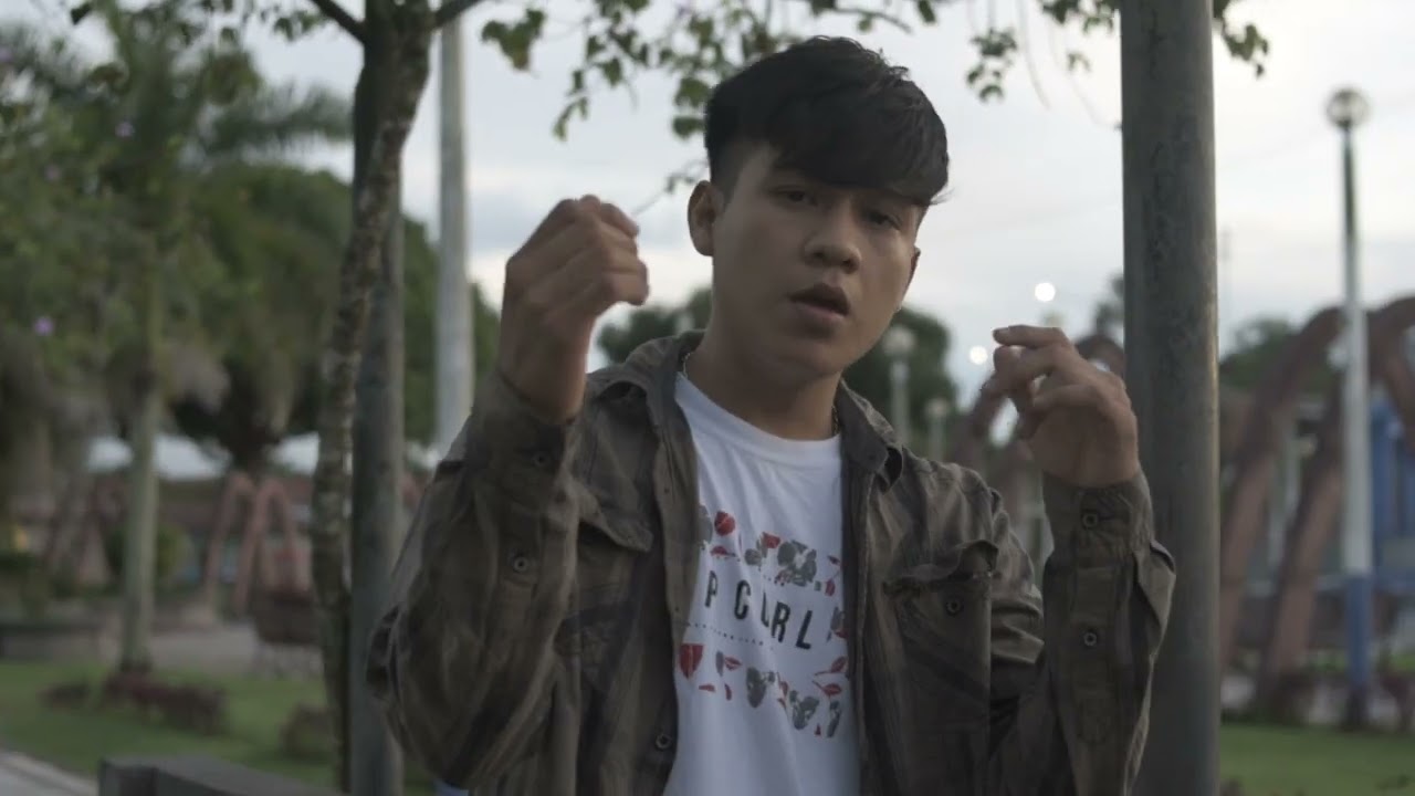 Dcam - Dejame entrar (Video Oficial)