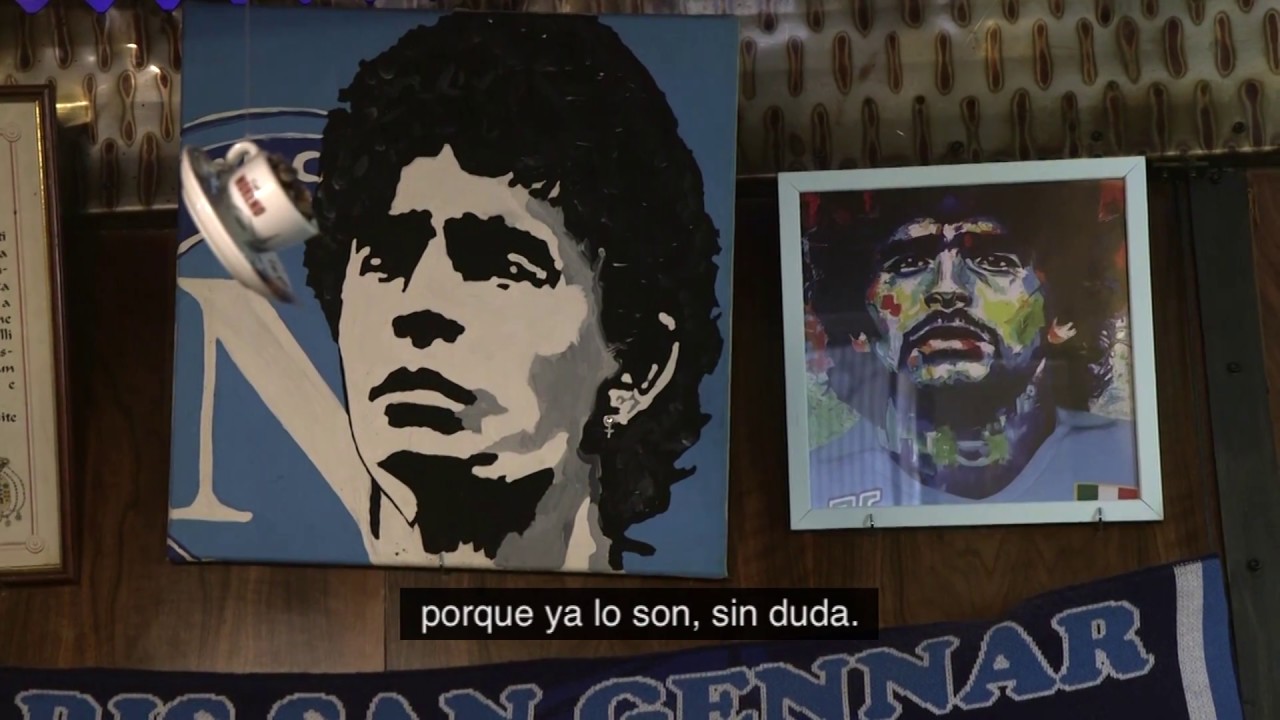 Napoles tiene una pasión y un Dios, él es Maradona. By COPA 90