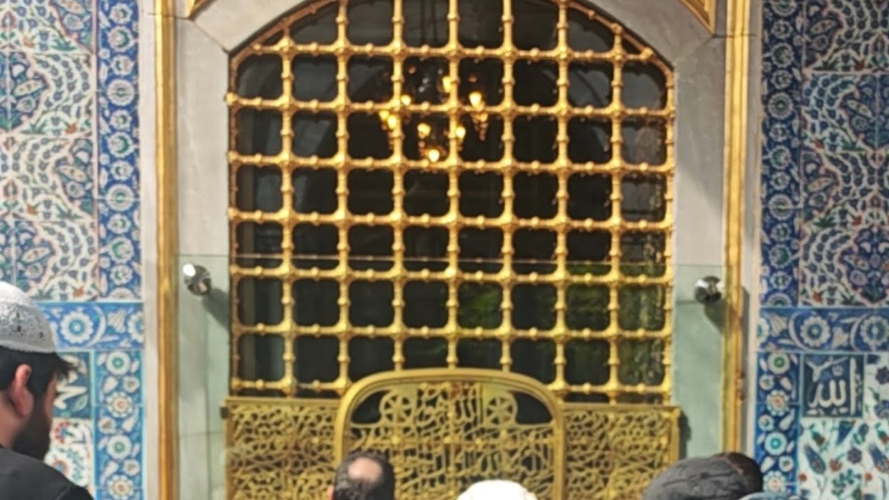 Eyüb sultan hazretlerinin huzurunda dua..