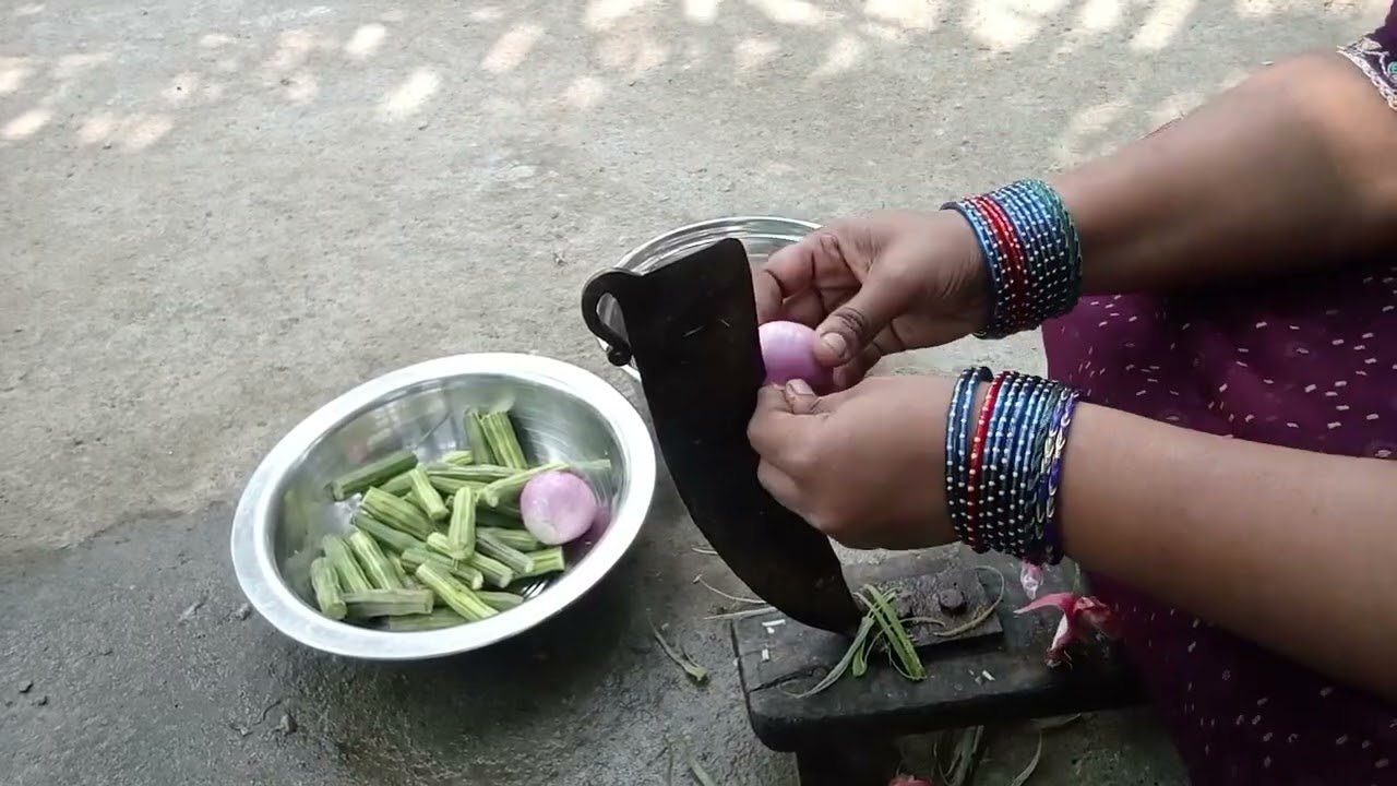 ఈరోజు సింపుల్ గా రొయ్యలు మూలం కాడ కర్రీ
