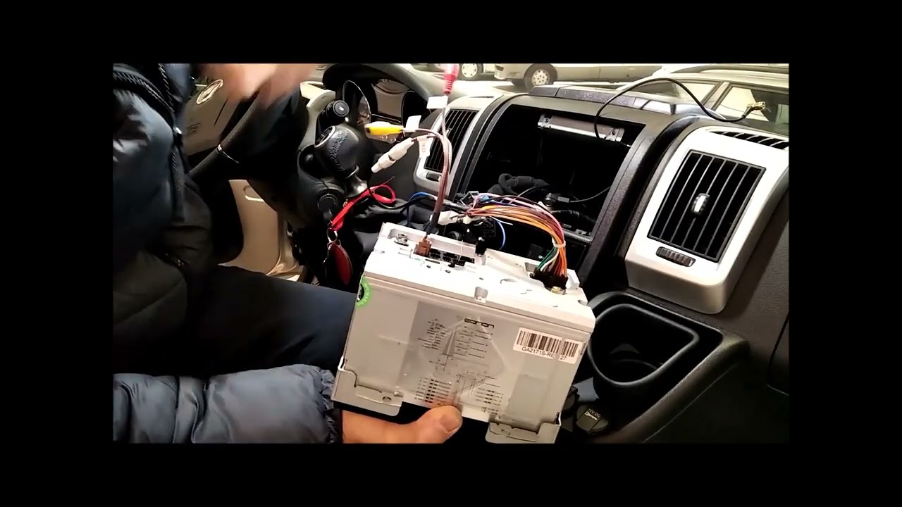 Fiat Ducato 2021 installazione mascherina ed autoradio 2din (part. 2)