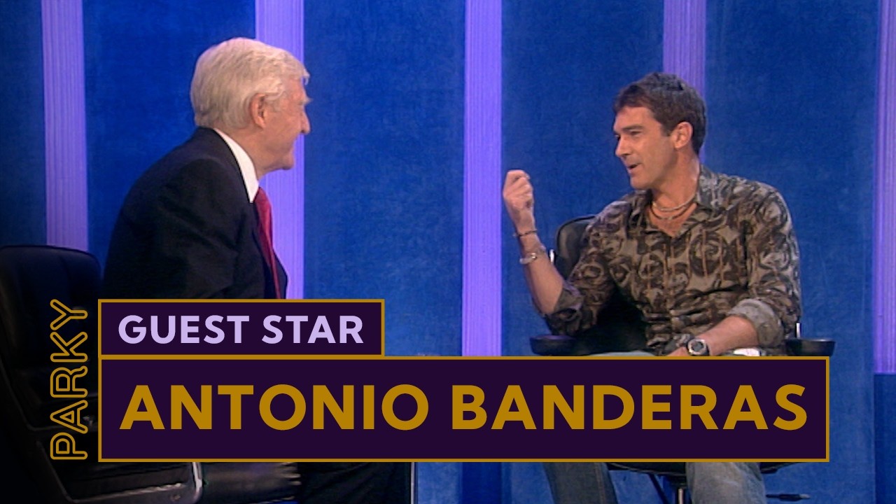 Antonio Banderas' Family Provoked by Paparazzi | Parkinson