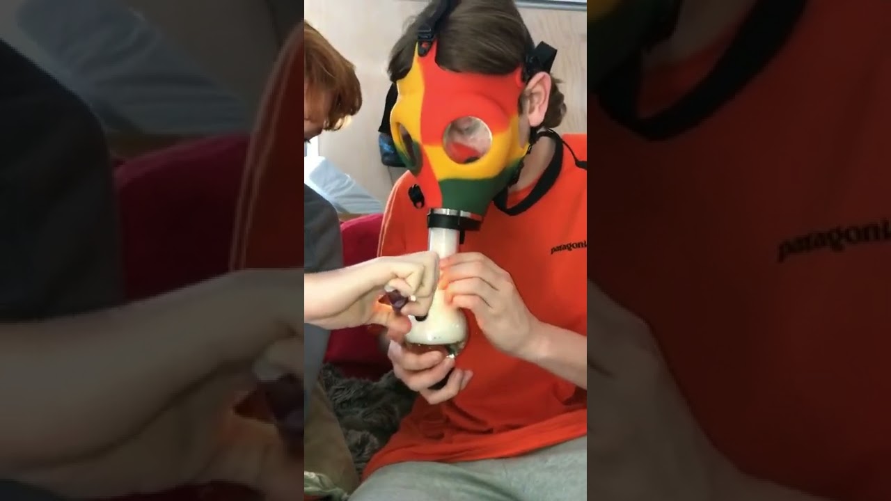 Flawless gas mask bong rip