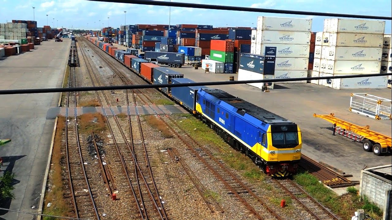 สถานีบรรจุและแยกสินค้ากล่อง Inland Container Depot : ICD ลาดกระบัง