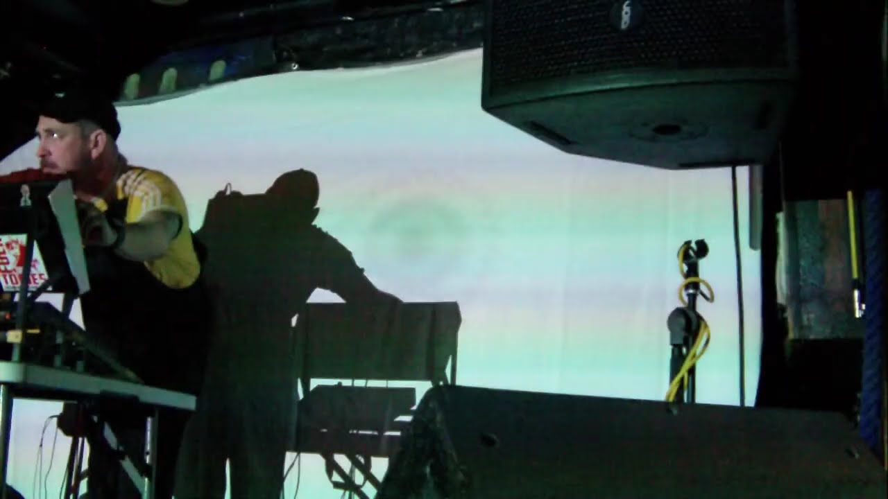 Exciting Wattsy AF Electronic Music Live Visuals by SQULS