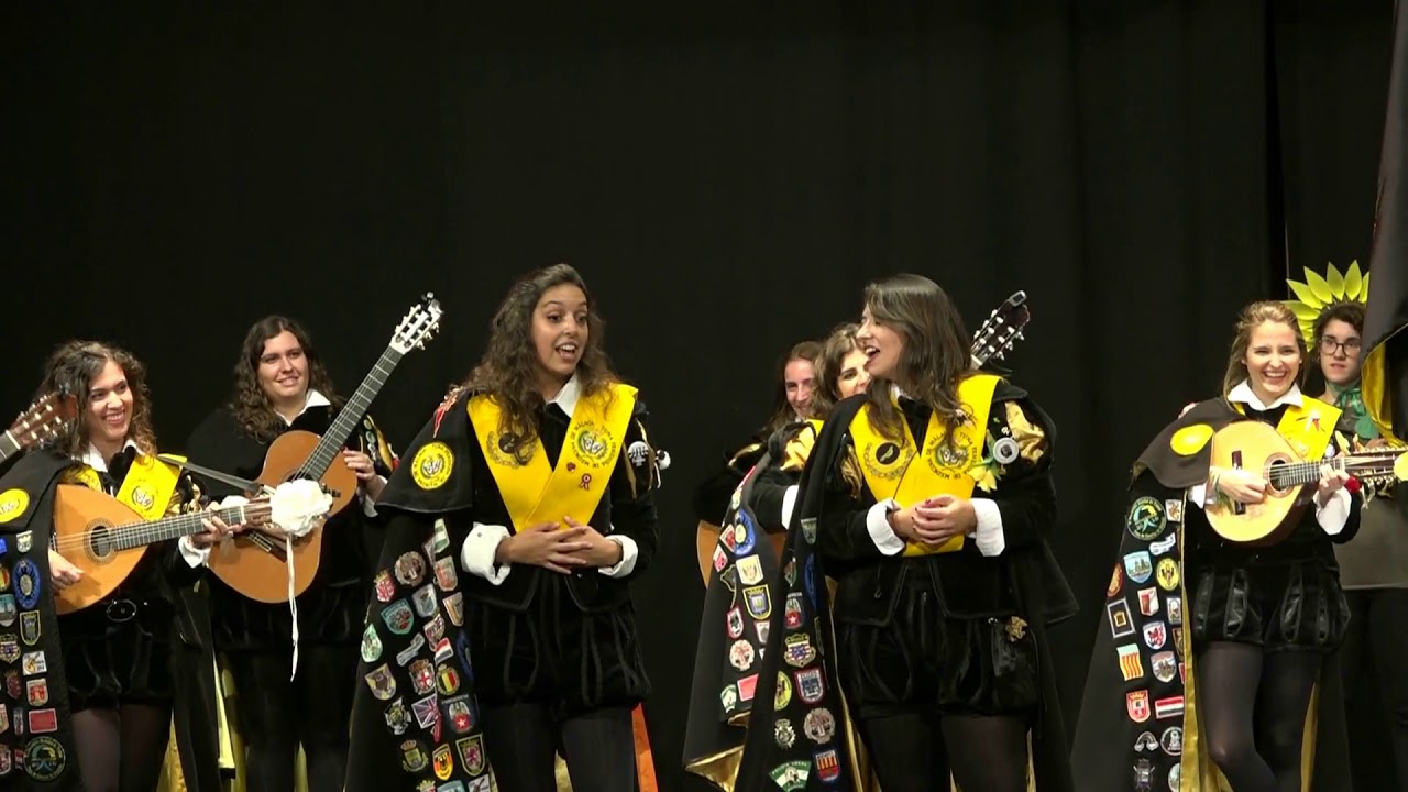 LA TUNA FEMENINA DE  MEDICINA DE MÁLAGA