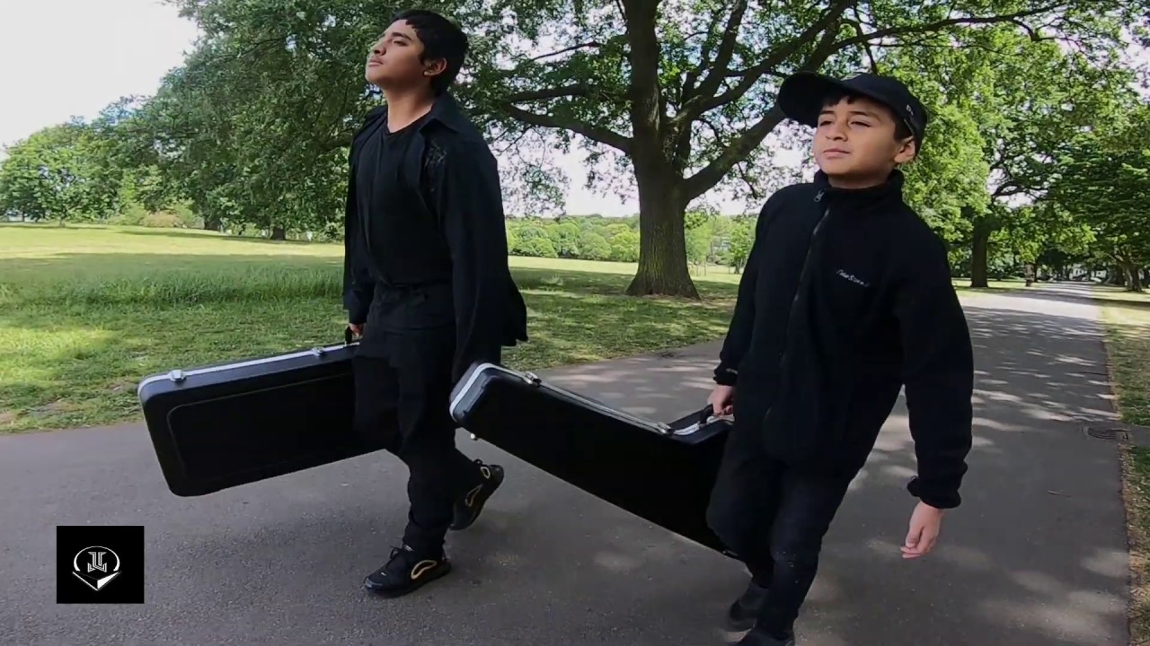 The man on the street- Interpretada por Estudiantes de Zammy Music Studios London- Autor Loco Joseph