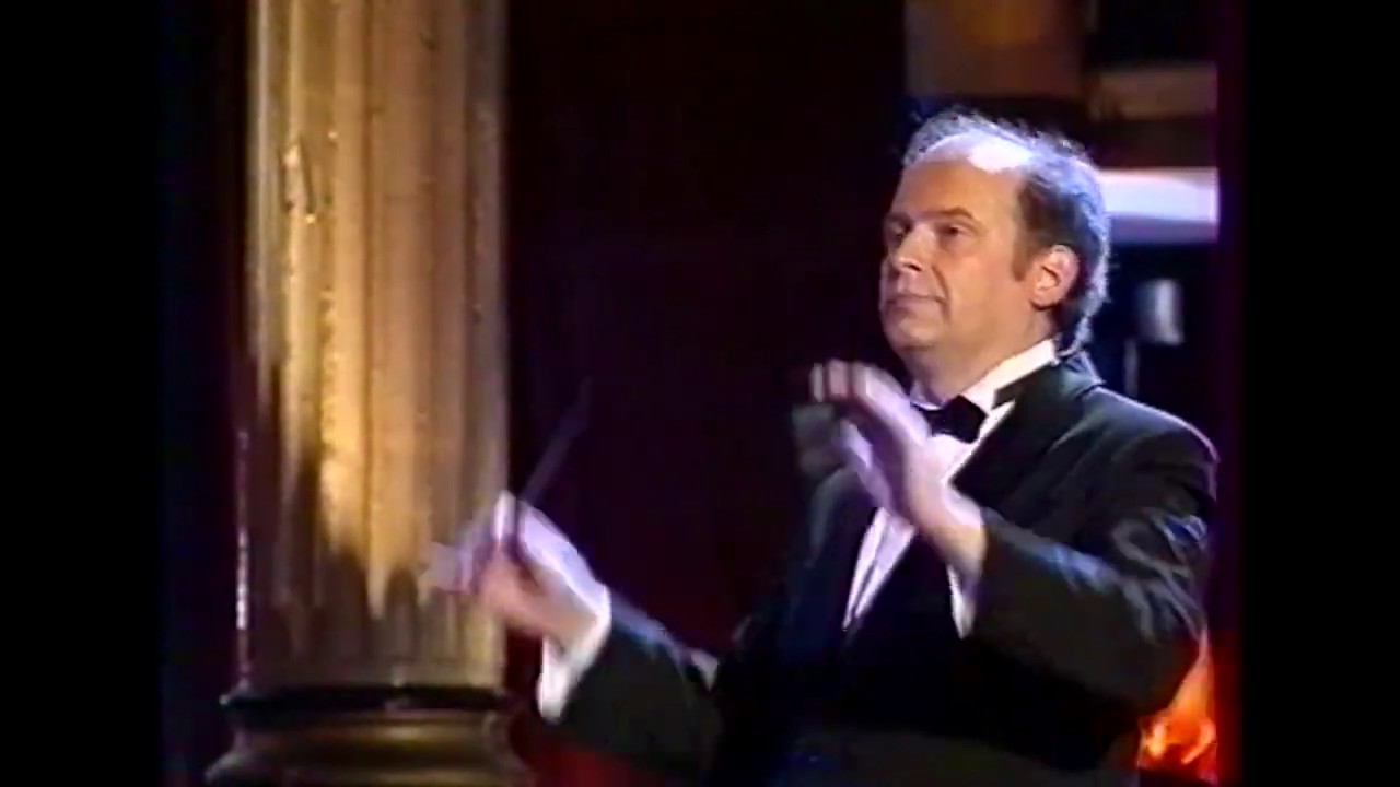 Laurent PETITGIRARD Générique de la Série Maigret avec Bruno Cremer-L.Petitgirard direction OSF 1995