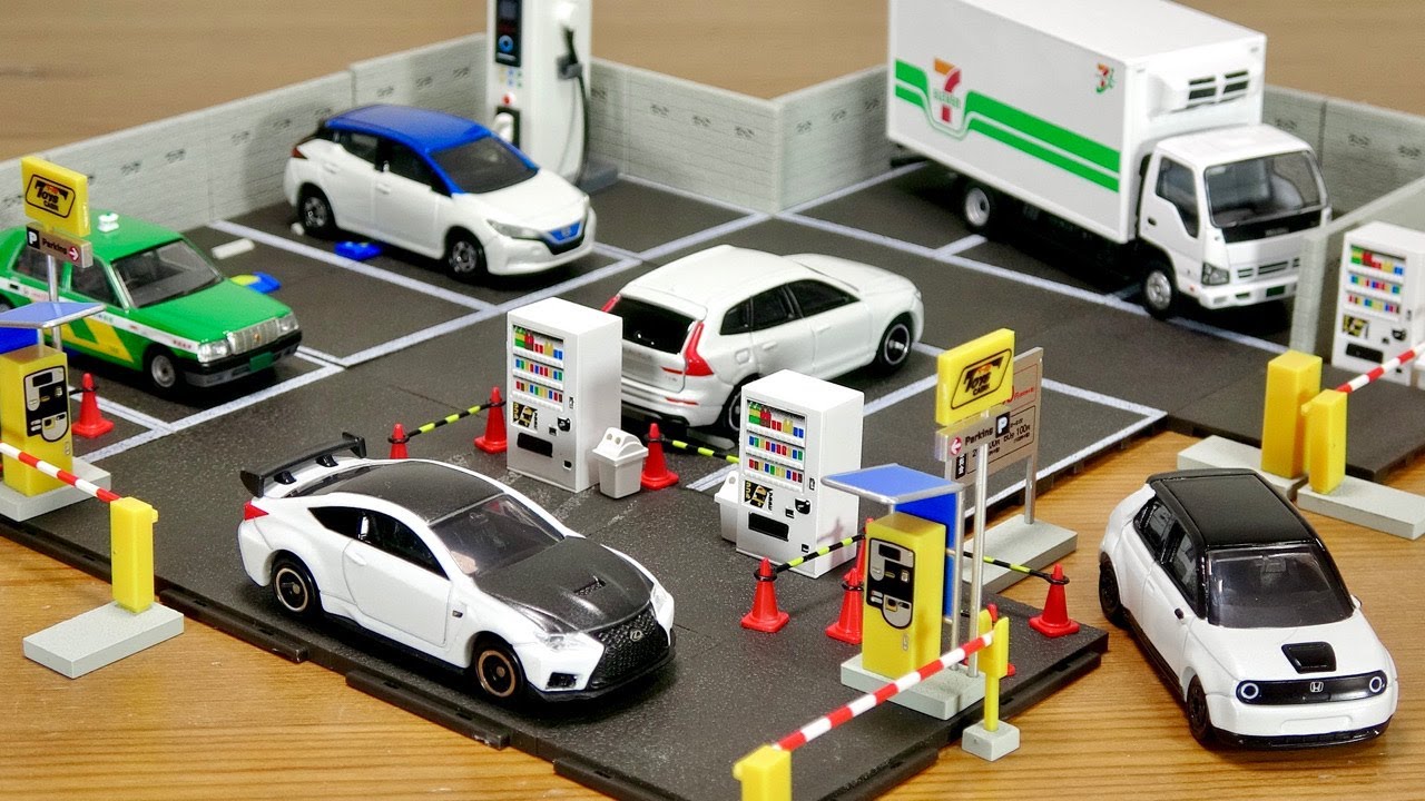 このガチャは沼！敷地拡張するために追加で回しました！1/64 駐車場コレクション トミカやトミカリミテッドなどと相性は抜群！ノーマルアスファルトもっと欲しい！